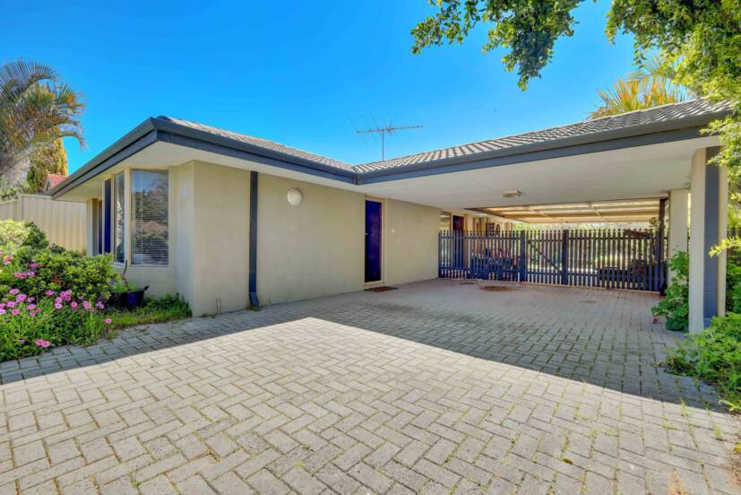 4 Yorn Circuit, BEELIAR, WA 6164 AUS