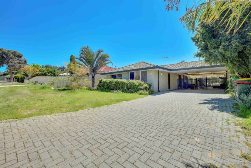 4 Yorn Circuit, BEELIAR, WA 6164 AUS