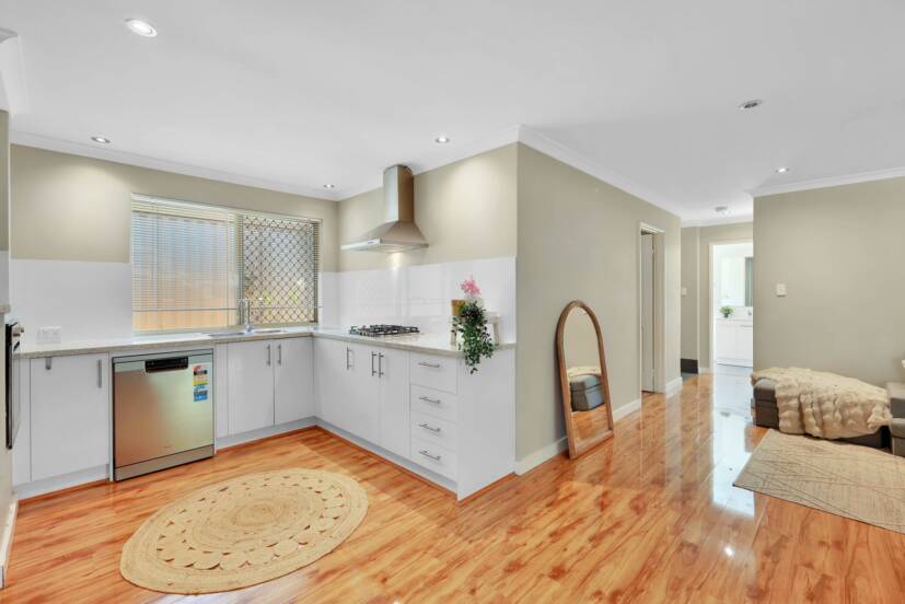 4 Yorn Circuit, BEELIAR, WA 6164 AUS