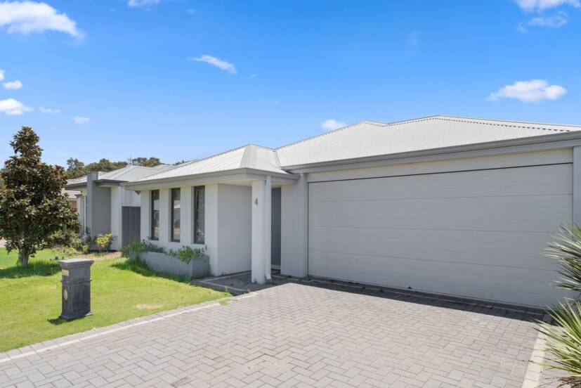 4 Buckley Road, BALDIVIS, WA 6171 AUS