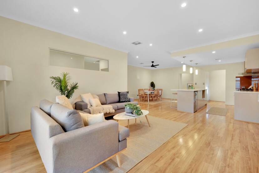 9 Sackler Link, PIARA WATERS, WA 6112 AUS