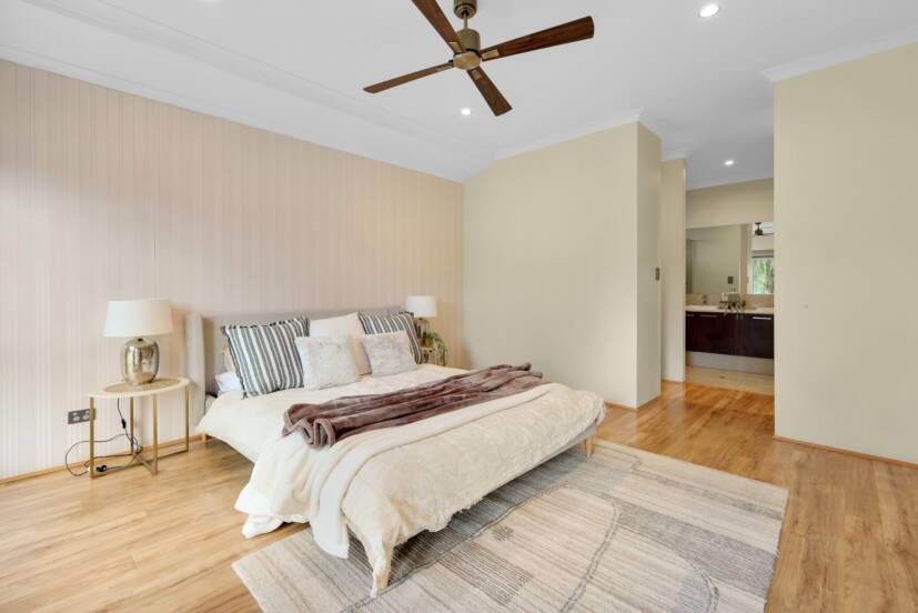 9 Sackler Link, PIARA WATERS, WA 6112 AUS