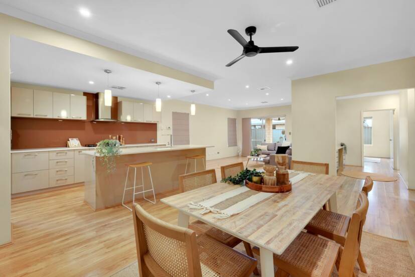 9 Sackler Link, PIARA WATERS, WA 6112 AUS