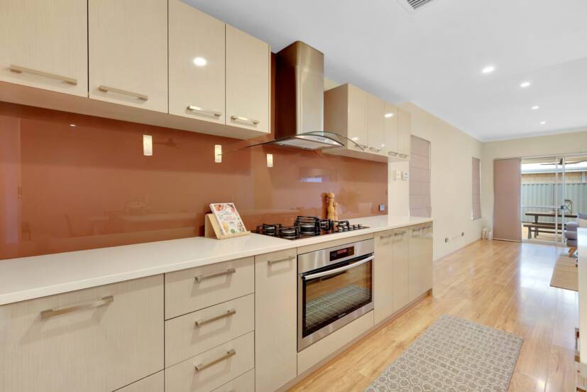 9 Sackler Link, PIARA WATERS, WA 6112 AUS