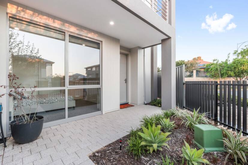 1 Research Avenue, PIARA WATERS, WA 6112 AUS