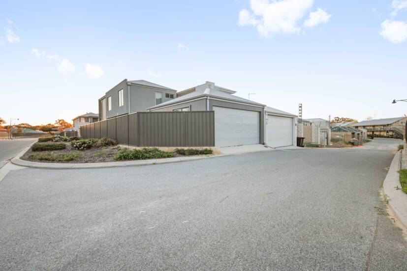 1 Research Avenue, PIARA WATERS, WA 6112 AUS