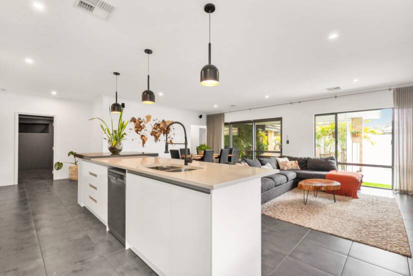 21 Lanagan Drive, BALDIVIS, WA 6171 AUS