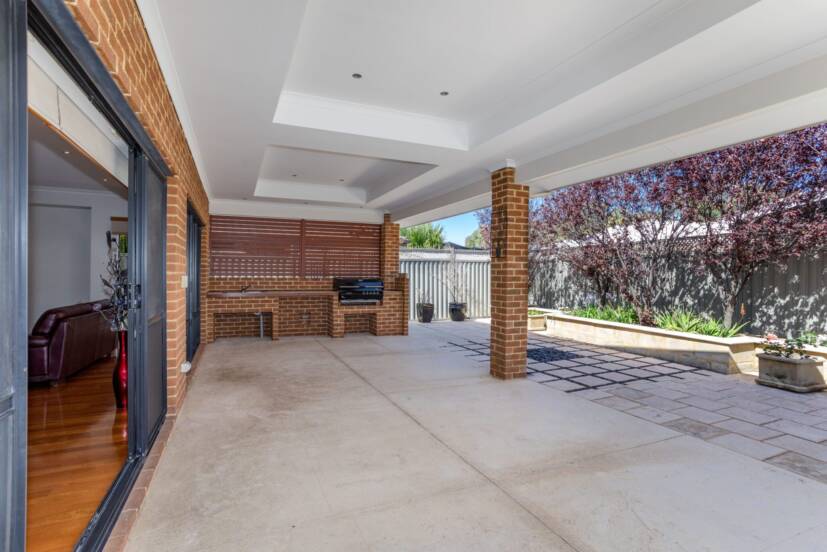 31 Broadway Boulevard, PIARA WATERS, WA 6112 AUS