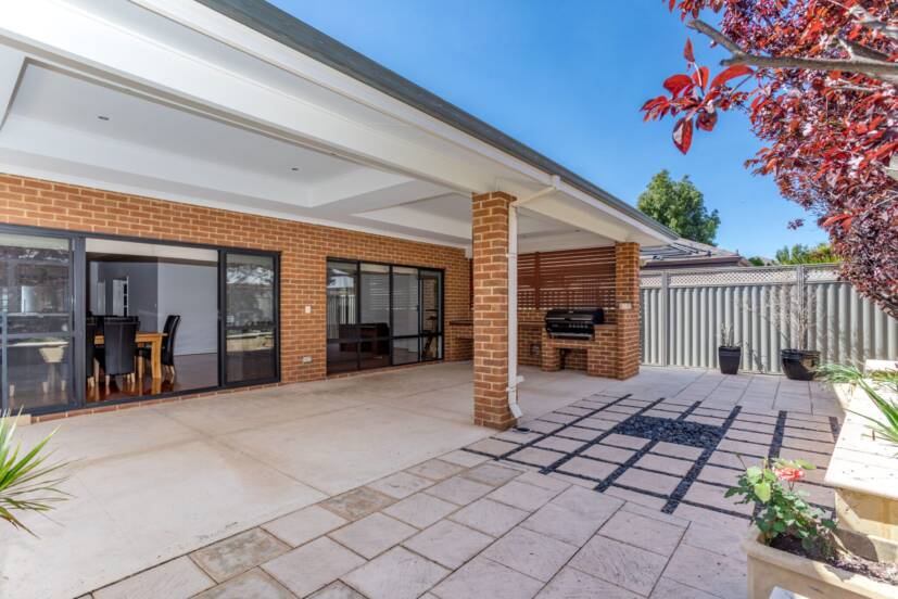 31 Broadway Boulevard, PIARA WATERS, WA 6112 AUS