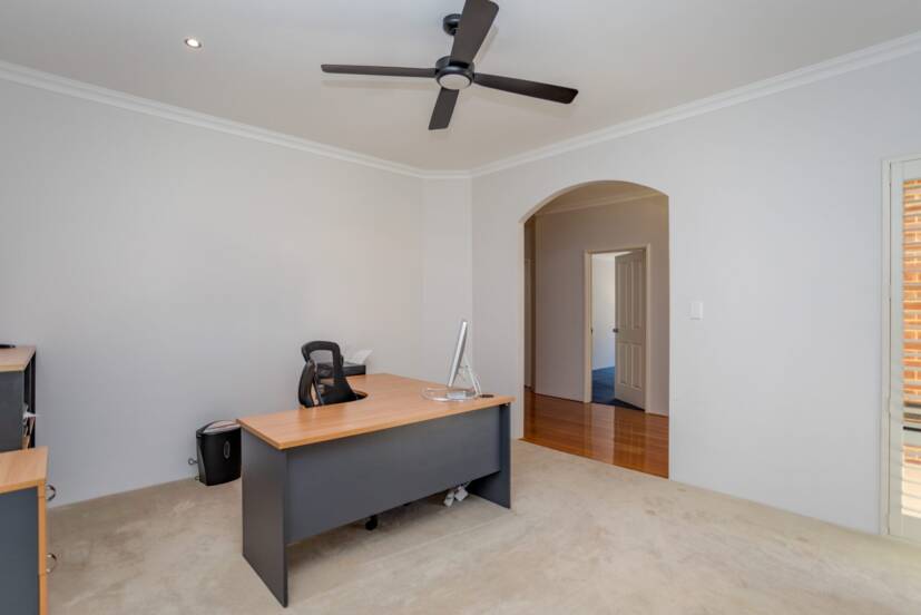 31 Broadway Boulevard, PIARA WATERS, WA 6112 AUS