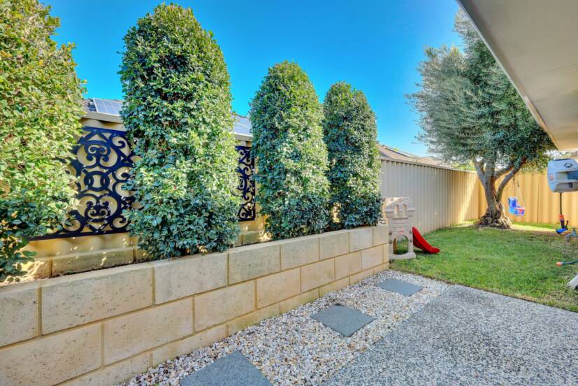 19 Crimson Way, HARRISDALE, WA 6112 AUS