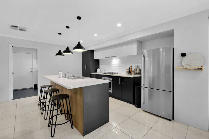 19 Crimson Way, HARRISDALE, WA 6112 AUS