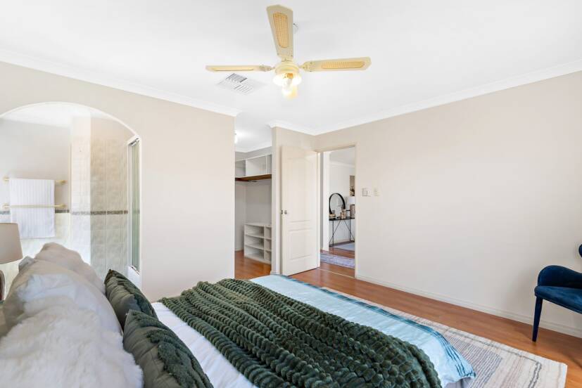 18 Pelham Gardens, CANNING VALE, WA 6155 AUS