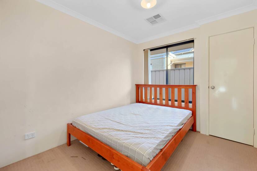 7 Torino Crescent, PIARA WATERS, WA 6112 AUS