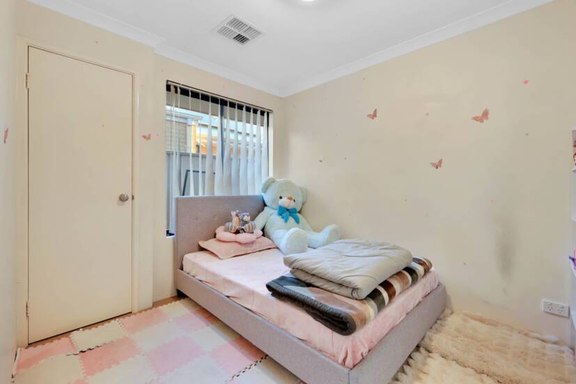 7 Torino Crescent, PIARA WATERS, WA 6112 AUS