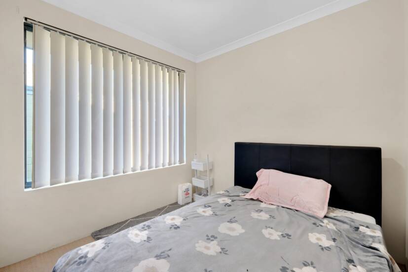 7 Torino Crescent, PIARA WATERS, WA 6112 AUS