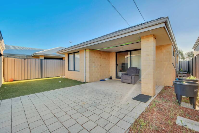 7 Torino Crescent, PIARA WATERS, WA 6112 AUS