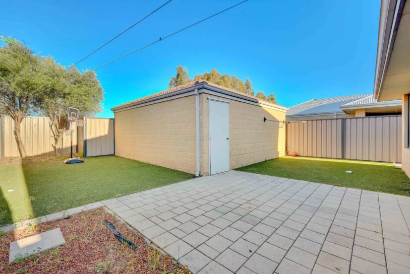 7 Torino Crescent, PIARA WATERS, WA 6112 AUS