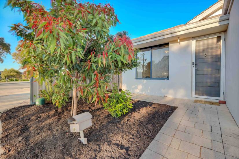 7 Torino Crescent, PIARA WATERS, WA 6112 AUS
