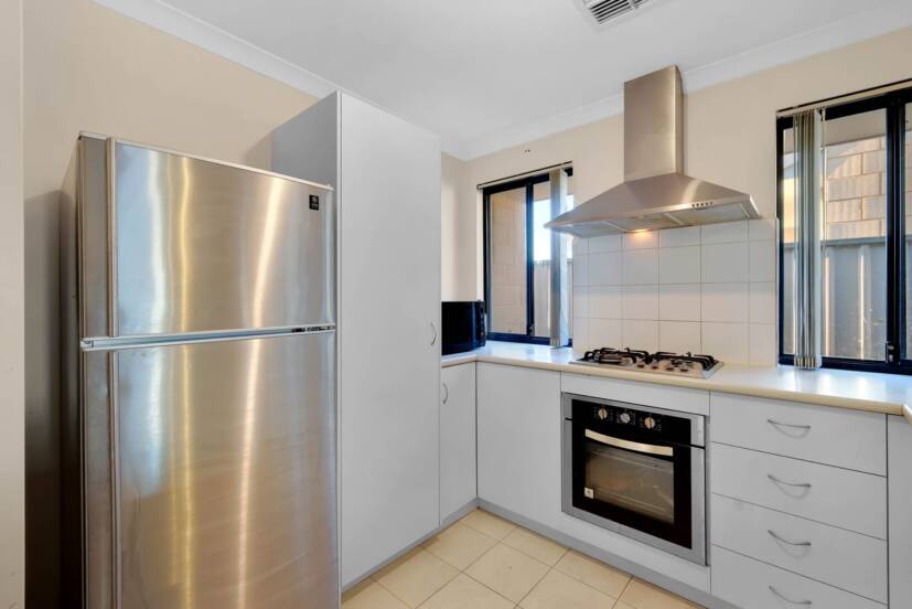 7 Torino Crescent, PIARA WATERS, WA 6112 AUS