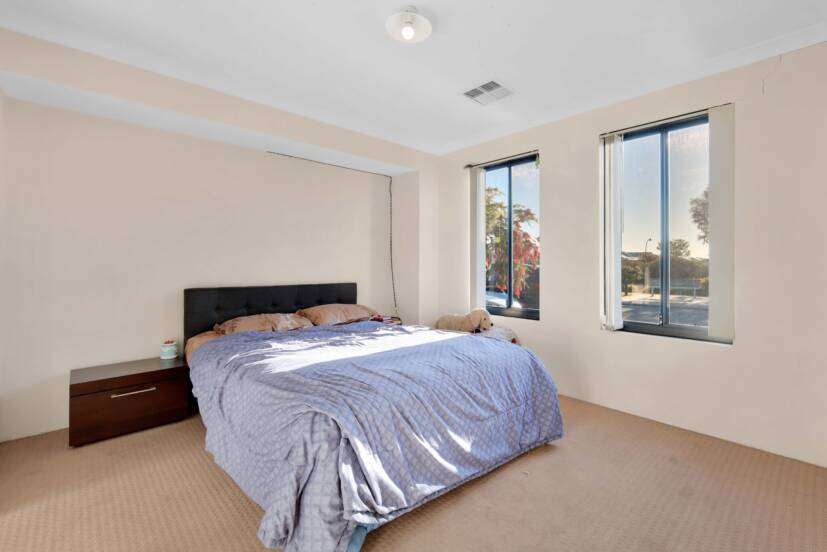 7 Torino Crescent, PIARA WATERS, WA 6112 AUS