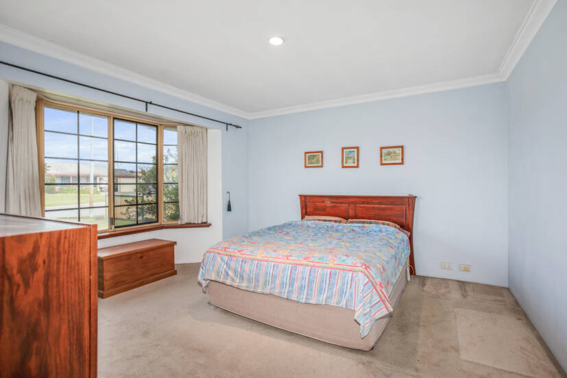 13 Monarch Court, THORNLIE, WA 6108 AUS