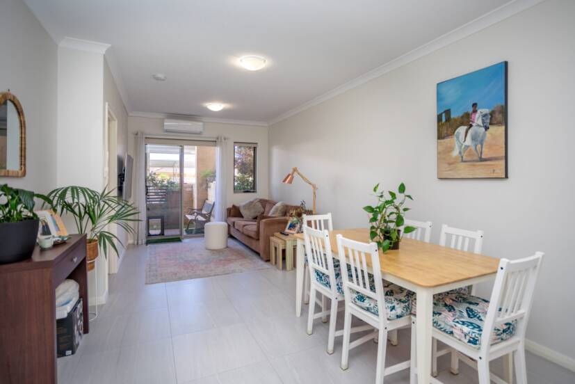 7/142 Renou Street, EAST CANNINGTON, WA 6107 AUS