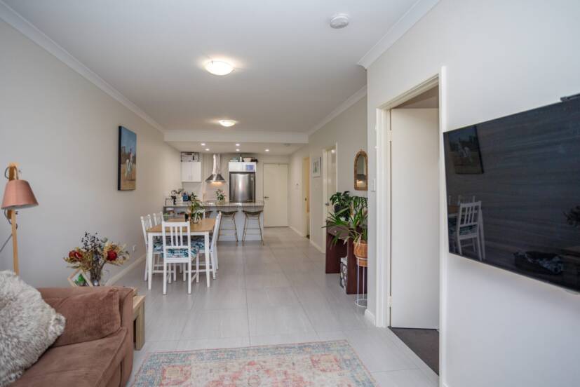7/142 Renou Street, EAST CANNINGTON, WA 6107 AUS