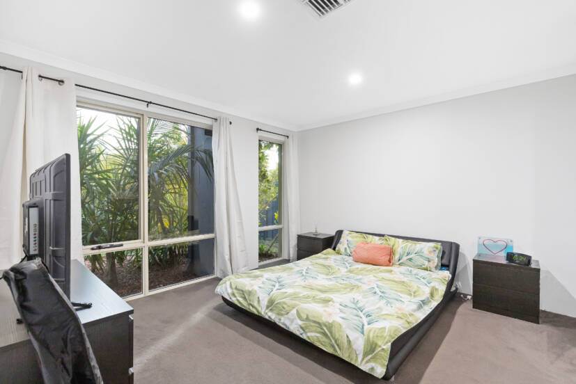 18 Kola Bend, BYFORD, WA 6122 AUS