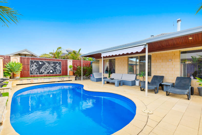 18 Kola Bend, BYFORD, WA 6122 AUS