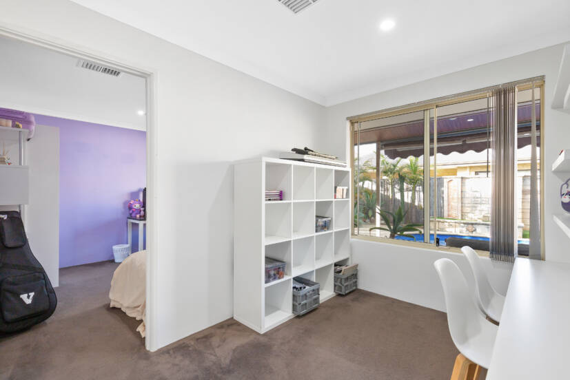 18 Kola Bend, BYFORD, WA 6122 AUS