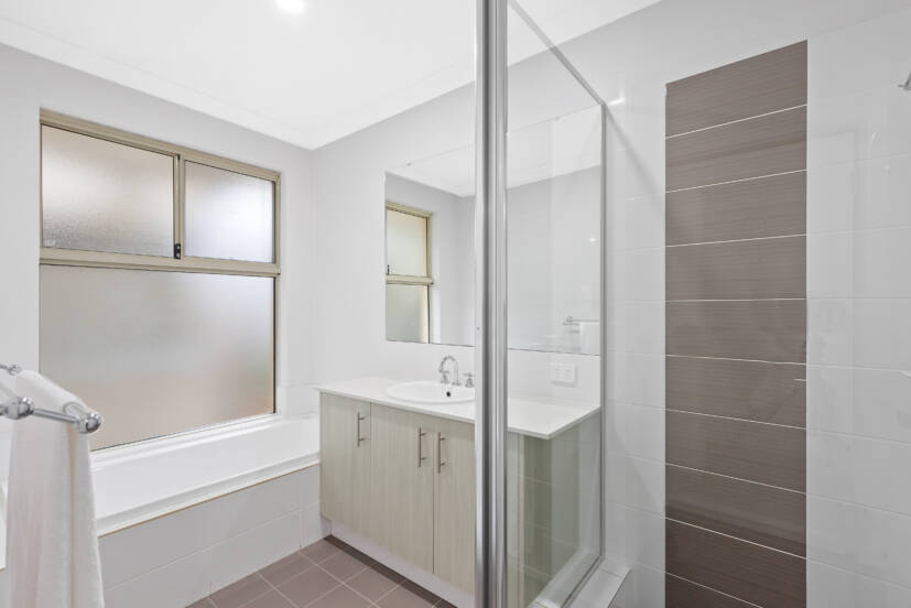 18 Kola Bend, BYFORD, WA 6122 AUS