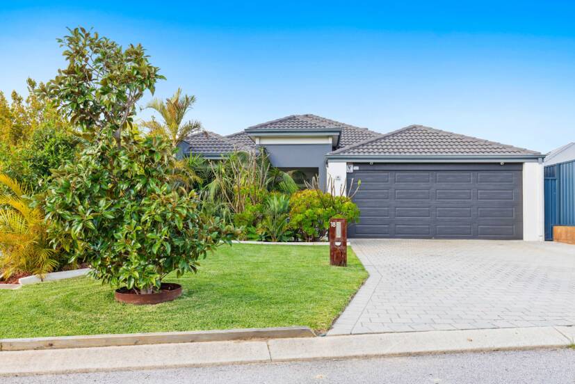 18 Kola Bend, BYFORD, WA 6122 AUS
