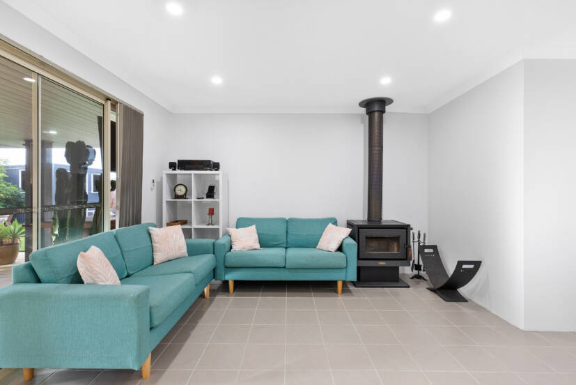 18 Kola Bend, BYFORD, WA 6122 AUS