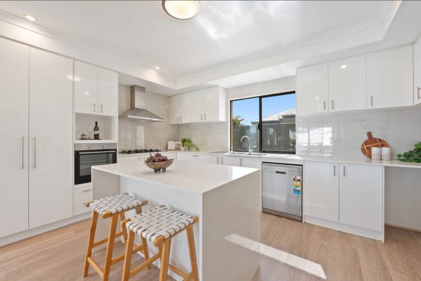 2 Foothills Retreat, BALDIVIS, WA 6171 AUS