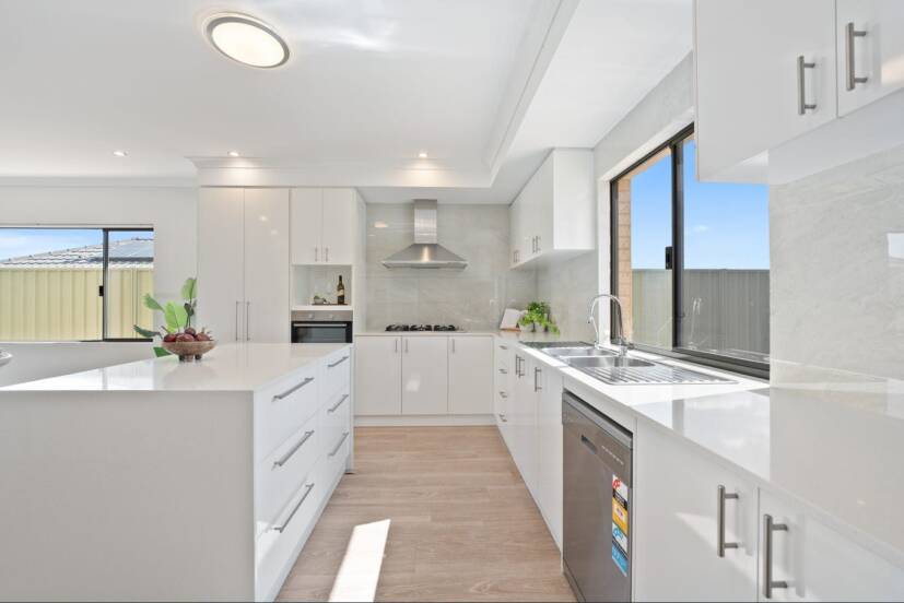 2 Foothills Retreat, BALDIVIS, WA 6171 AUS