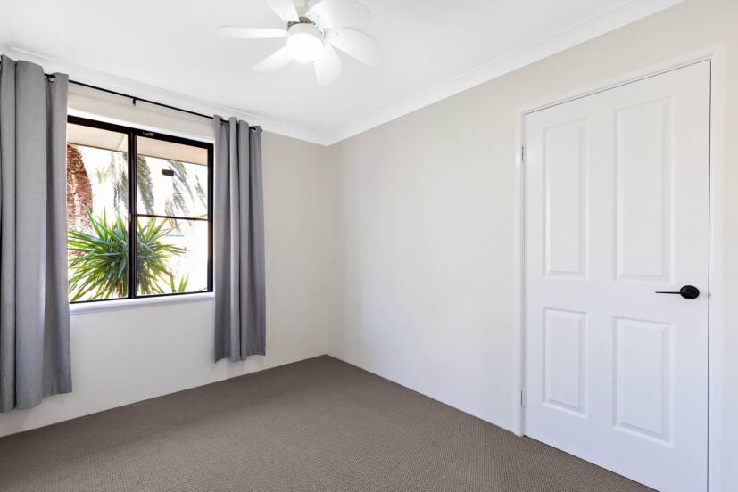 3 Stonecreek Close, THORNLIE, WA 6108 AUS