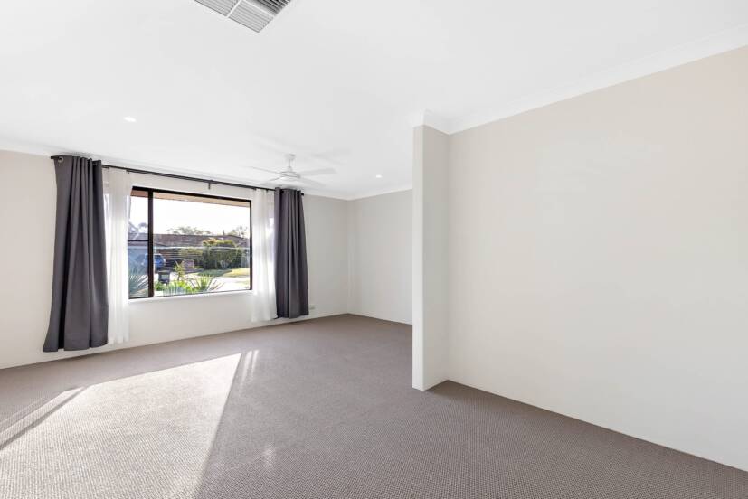 3 Stonecreek Close, THORNLIE, WA 6108 AUS