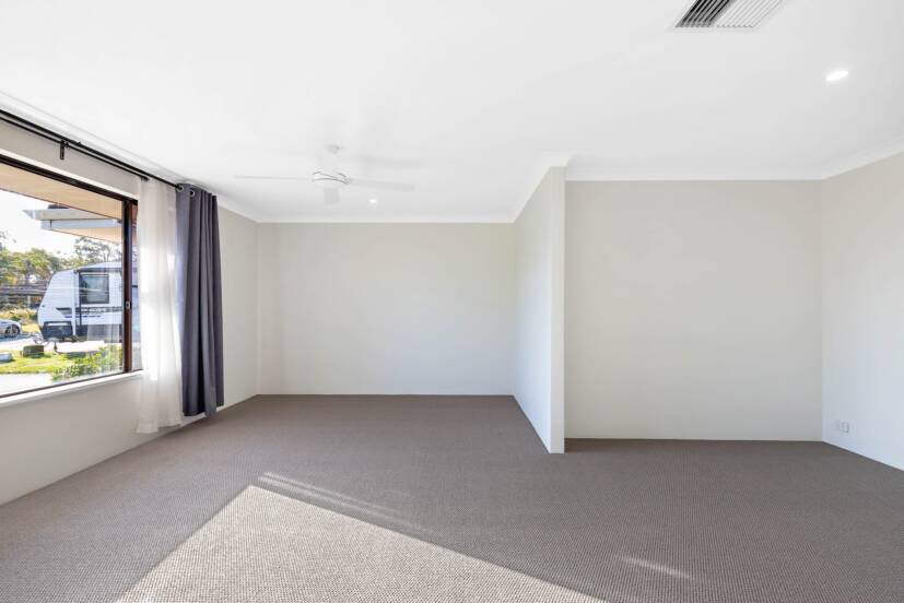 3 Stonecreek Close, THORNLIE, WA 6108 AUS