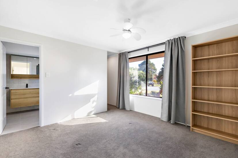 3 Stonecreek Close, THORNLIE, WA 6108 AUS