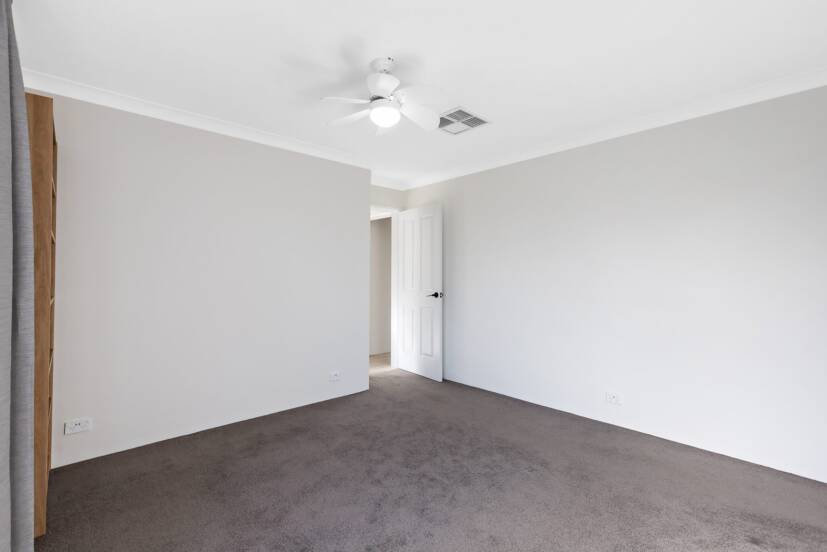 3 Stonecreek Close, THORNLIE, WA 6108 AUS