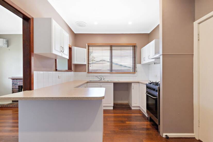 3 Williams Road, COOLBELLUP, WA 6163 AUS