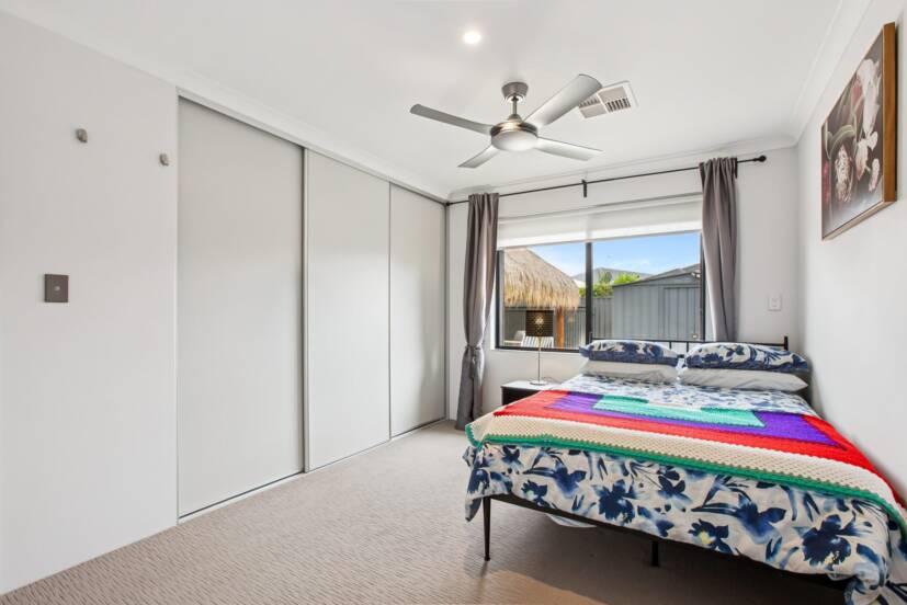 11 Tuberose Road, PIARA WATERS, WA 6112 AUS