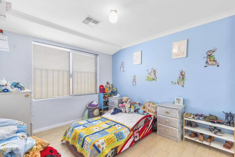 28 Southport Drive, BALDIVIS, WA 6171 AUS