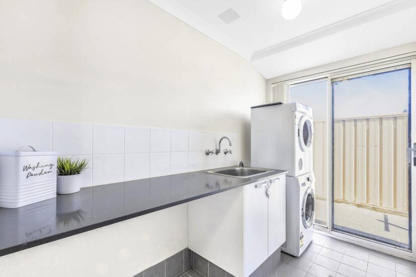 28 Southport Drive, BALDIVIS, WA 6171 AUS