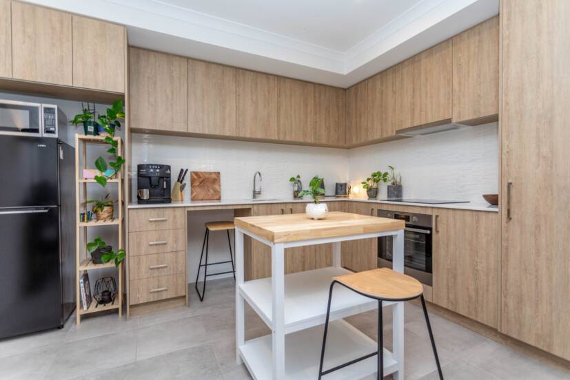 2/381 Daly Street, CLOVERDALE, WA 6105 AUS