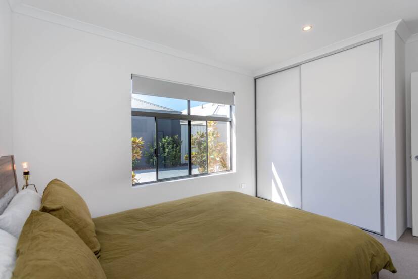 2/381 Daly Street, CLOVERDALE, WA 6105 AUS