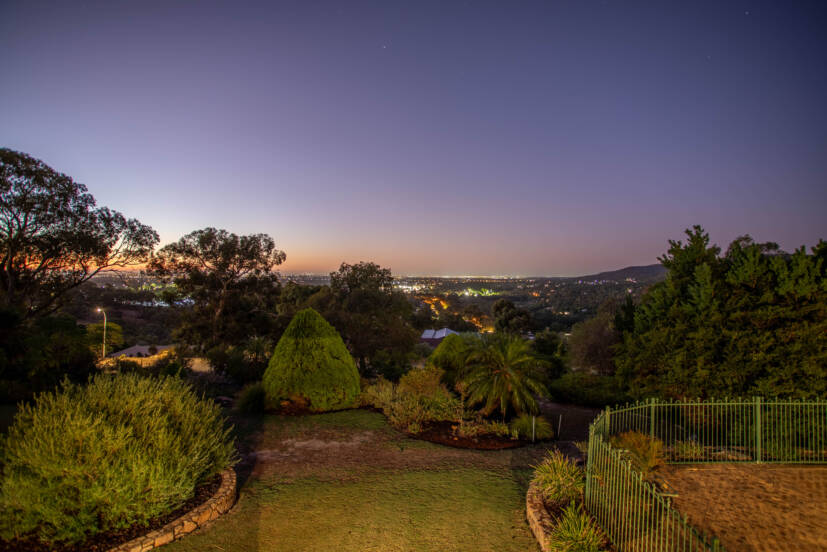 5 Stewart Grove, MOUNT NASURA, WA 6112 AUS