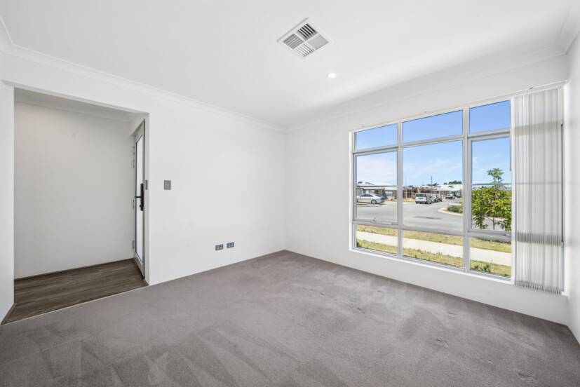 35 Percheron Circuit, FORRESTDALE, WA 6112 AUS