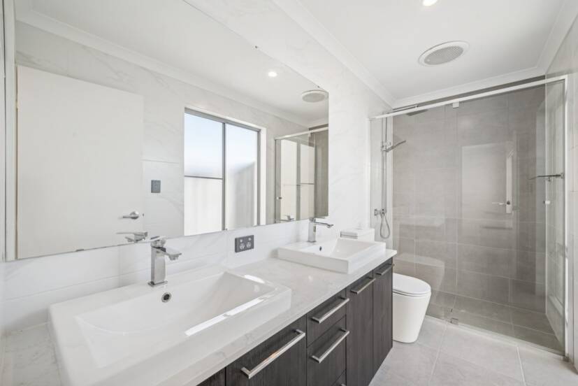 35 Percheron Circuit, FORRESTDALE, WA 6112 AUS